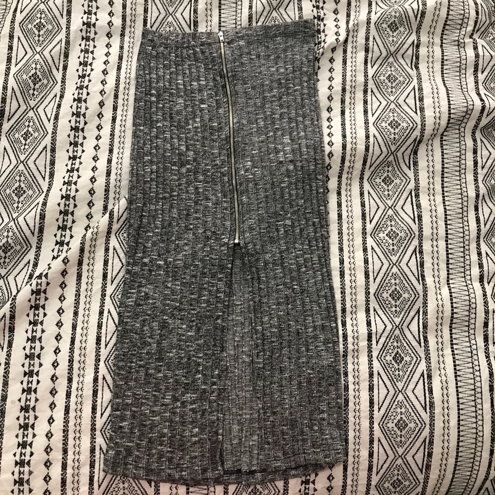 Charcoal gray soft zip skirt